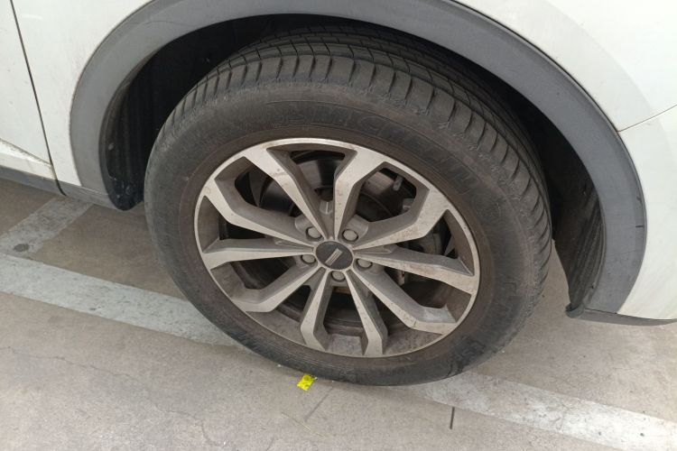 魏牌 VV6 2020款 2.0T 两驱智享+车身外观10