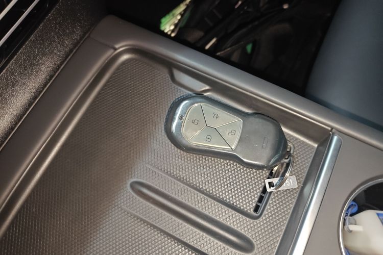 小鹏G6 2023款 580 长续航 Max中控内饰7001