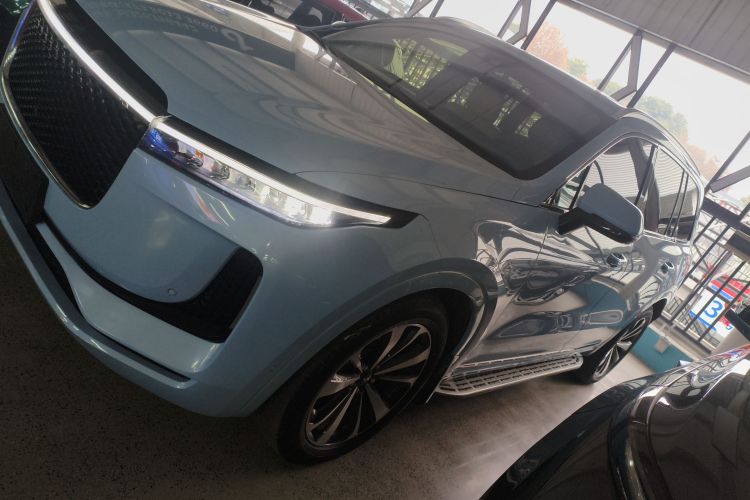 理想汽车 理想ONE 2020款 增程6座版车身外观4