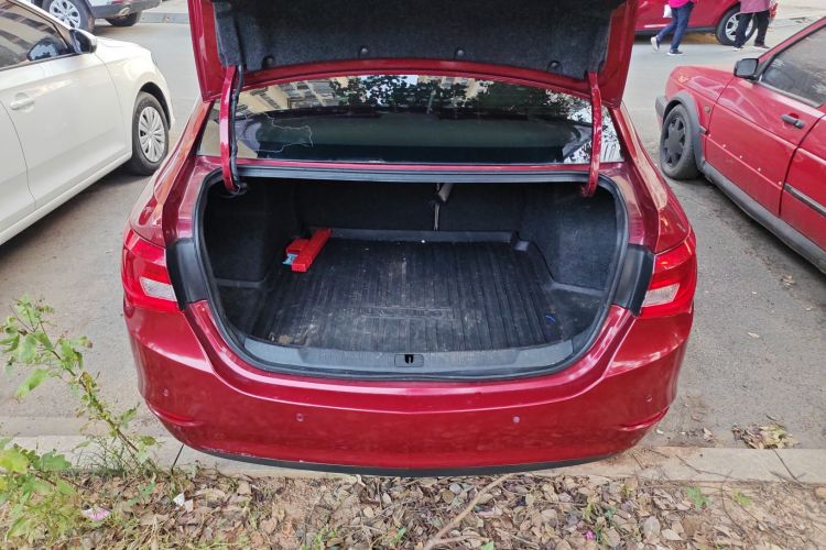 别克 英朗 2017款 15N 自动精英型局部细节23