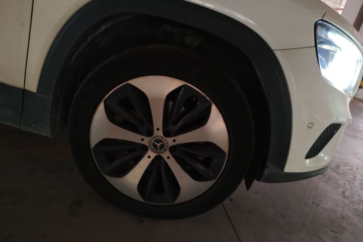 奔驰GLB 2020款 改款 GLB 200 时尚型车身外观6007