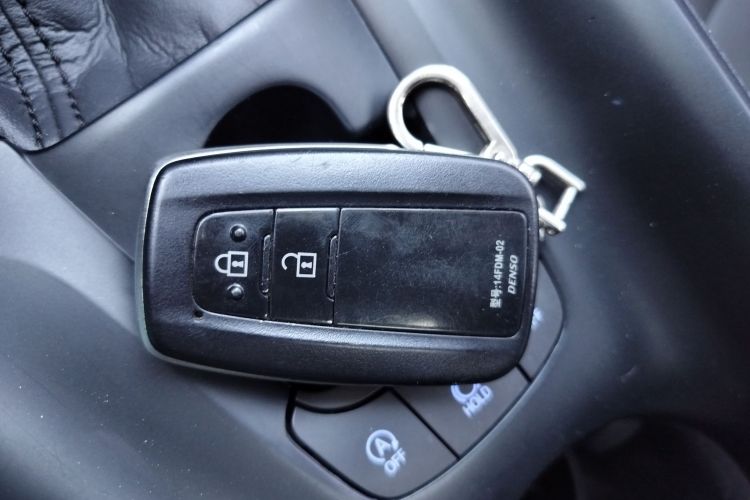 丰田C-HR 2022款 2.0L 舒适版中控内饰7001