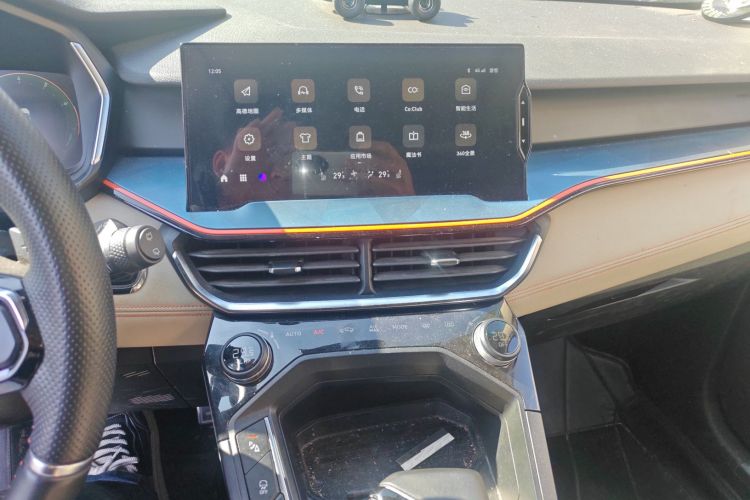 领克06 2020款 1.5T 耀Halo局部细节16