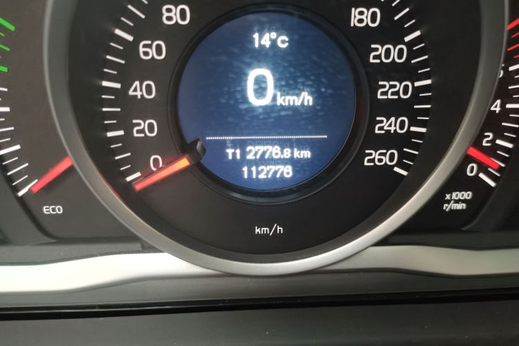 沃尔沃S60 2015款 S60L 2.0T 智远版中控内饰15