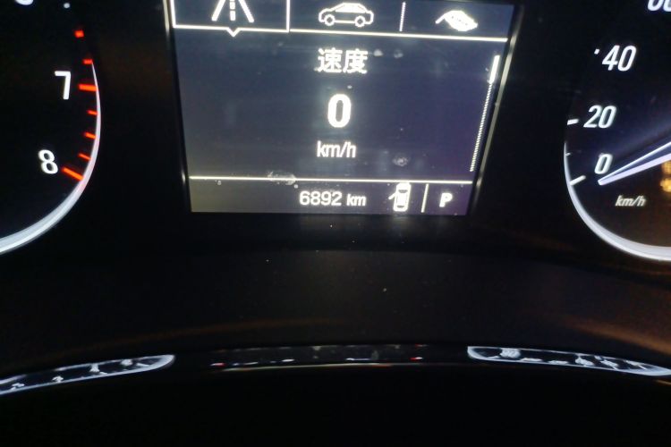 别克 昂科拉 2017款 18T 自动两驱都市领先型中控内饰15