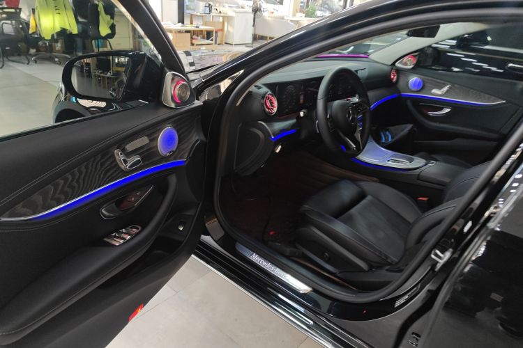 奔驰E级 2022款 E 260 L中控内饰20