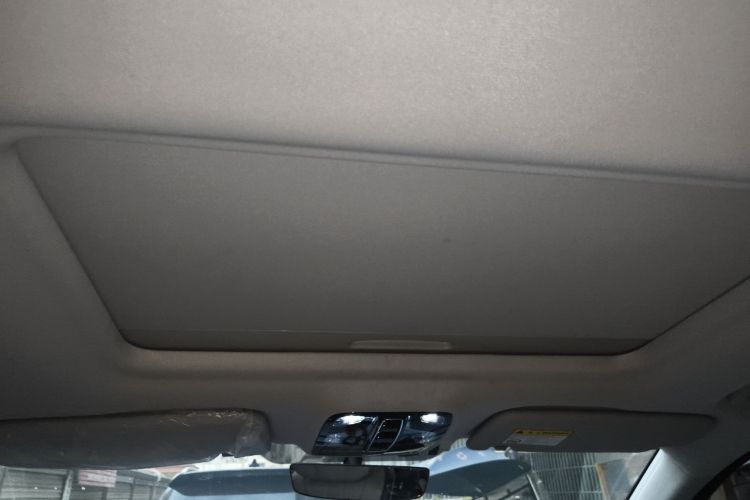 荣威iMAX8 2022款 400TGI 欢聚版中控内饰22