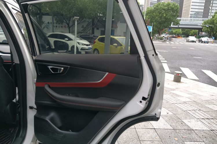 奇瑞 瑞虎7 2022款 超能版 1.6T DCT超能英雄中控内饰45