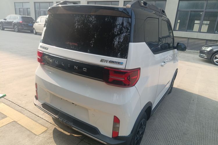 五菱汽车 宏光MINIEV 2022款 GAMEBOY 200km 玩咖款 磷酸铁锂车身外观7