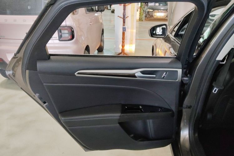 福特 蒙迪欧 2013款 2.0L GTDi200时尚型中控内饰49