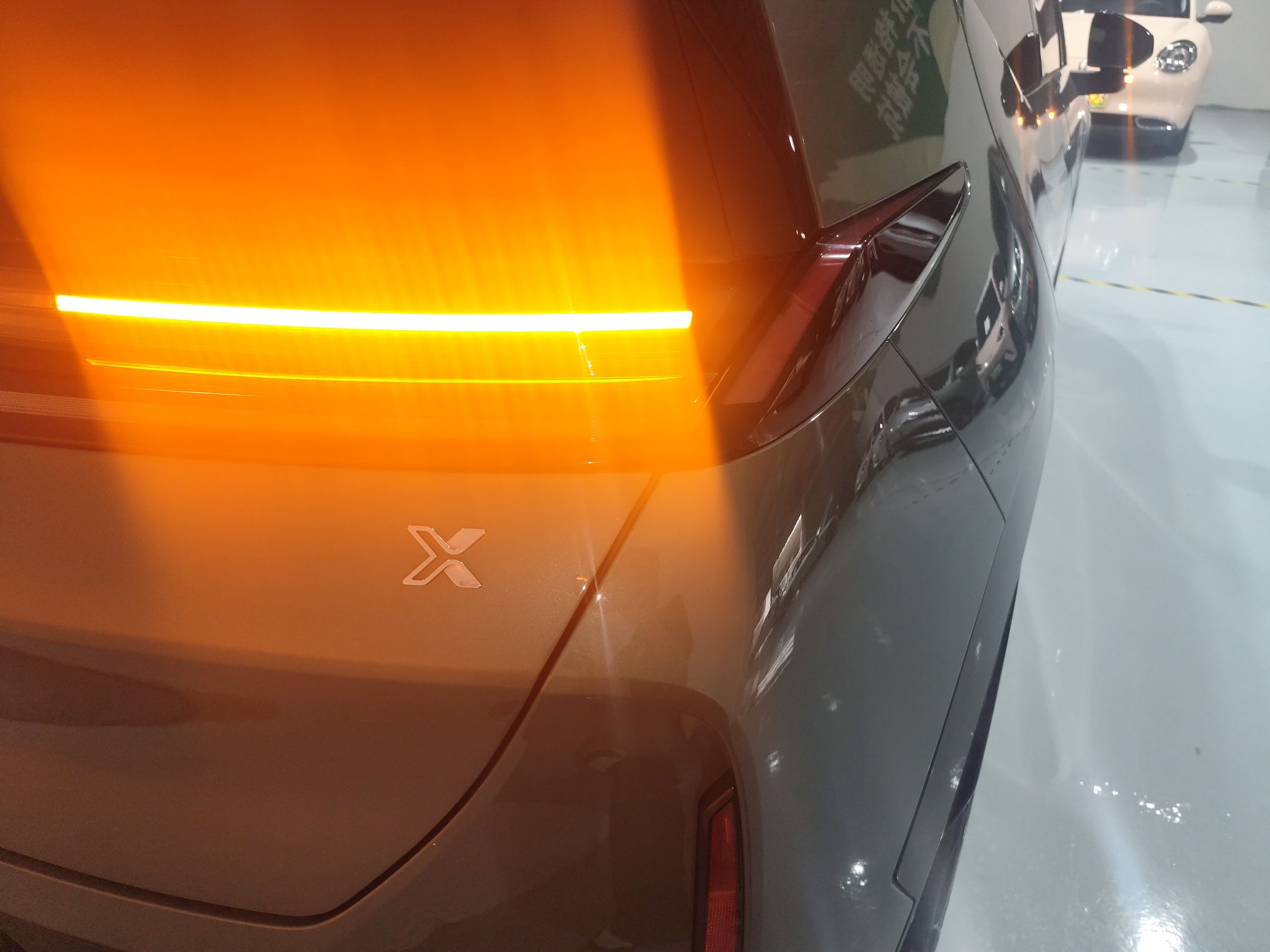 极氪X 2023款 后驱ME版 5座