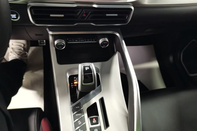 吉利汽车 缤越 2020款 PRO 260T DCT骑士中控内饰18