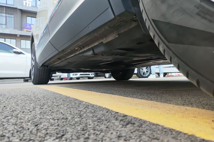 大众 途观L 2018款 330TSI 自动两驱豪华版局部细节9002