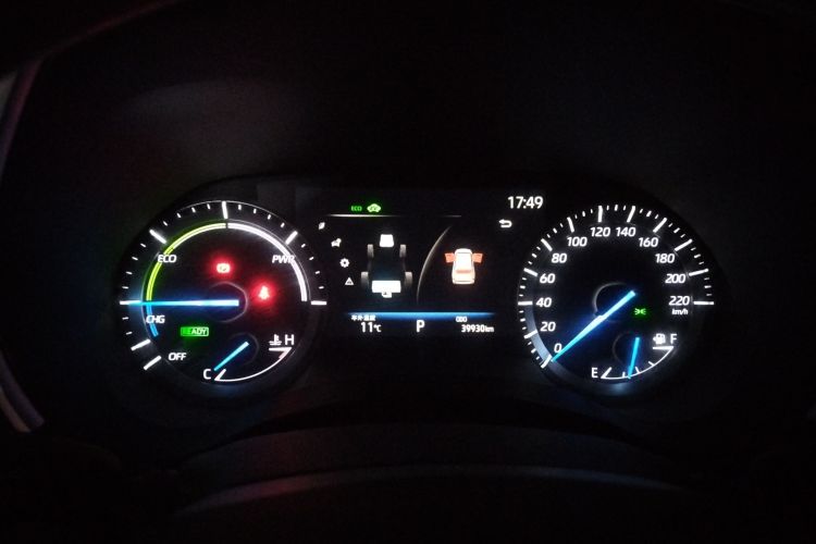 丰田 汉兰达 2023款 2.5L智能电混双擎四驱精英版 7座中控内饰14