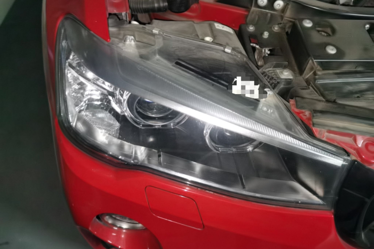 宝马X4 2016款 xDrive20i M运动型车身外观8