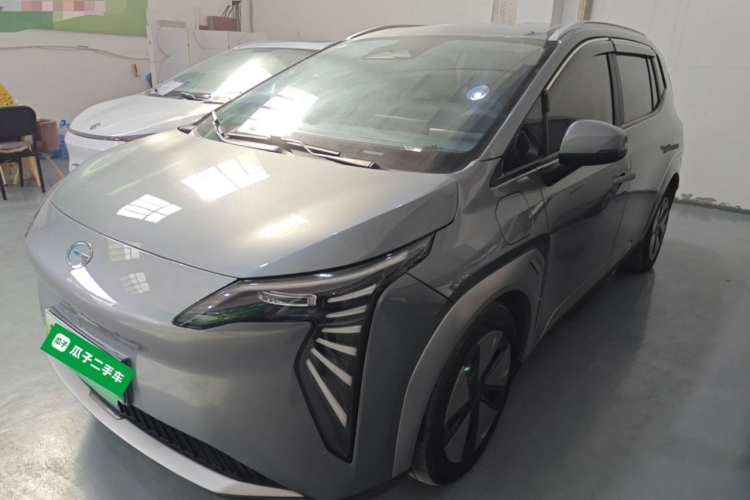 埃安 AION Y 2023款 Plus 610 乐享版车身外观1