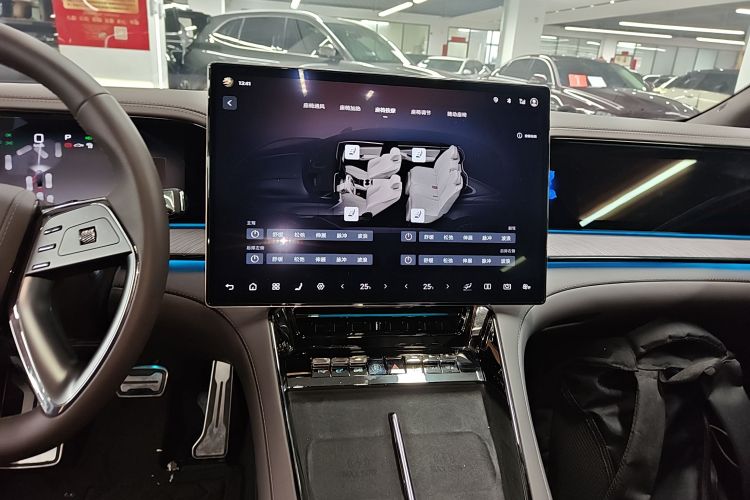 腾势Z9 2024款 1100km 四驱Max版中控内饰16