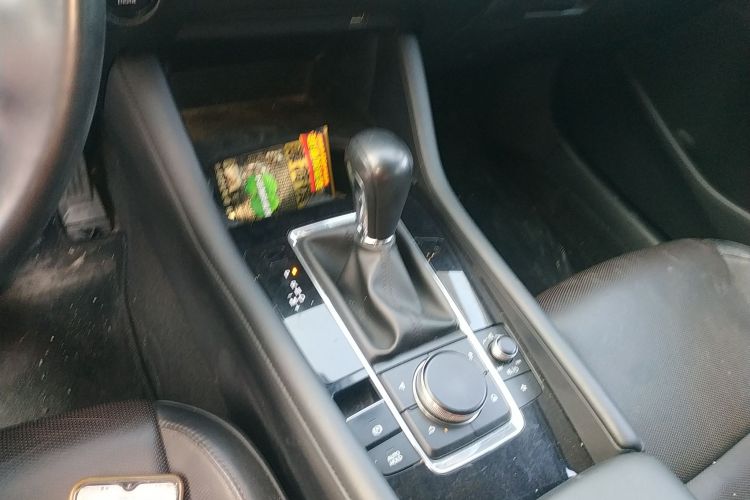 马自达3 昂克赛拉 2020款 2.0L 自动质雅版中控内饰18