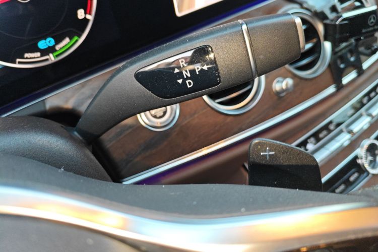 奔驰E级 2019款 E 260 L中控内饰18