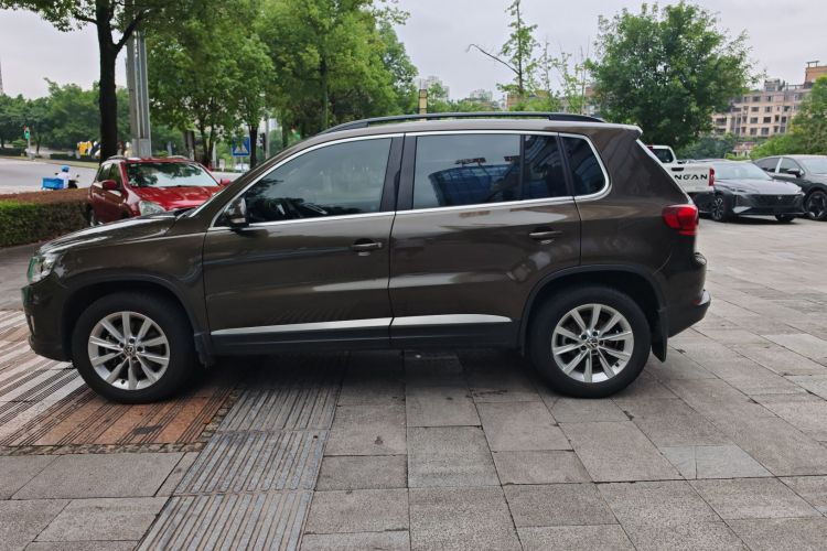 大众 途观 2016款 280TSI 自动两驱丝绸之路风尚版车身外观4