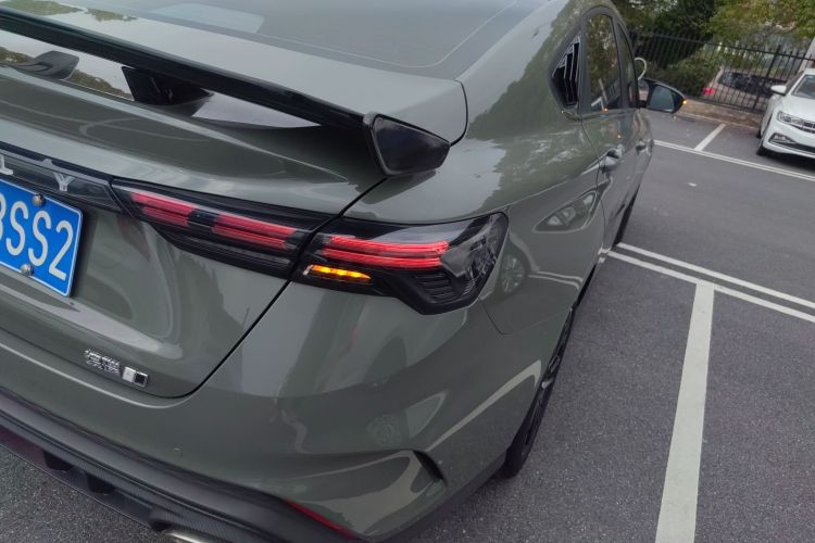 吉利汽车 2022款 缤瑞COOL 1.5T DCT电掣版车身外观9