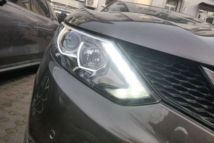 日产 逍客 2017款 2.0L CVT智享版 国V车身外观8