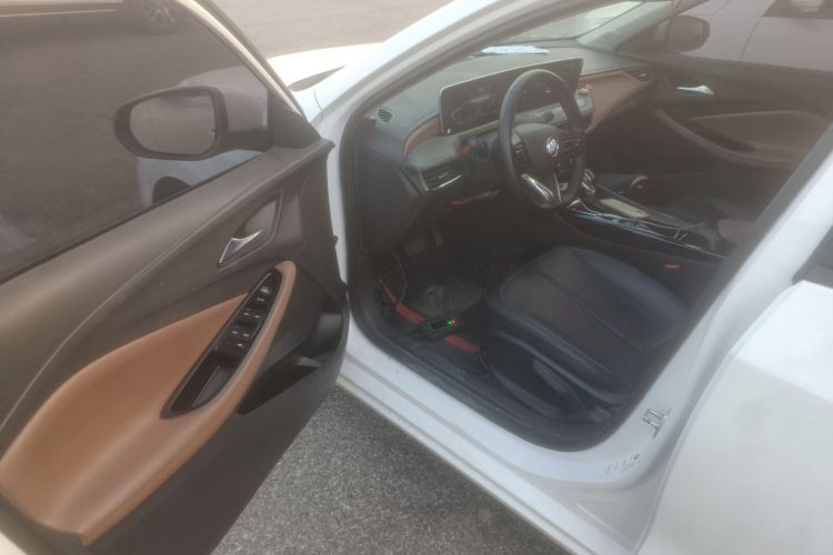 别克 威朗 2022款 Pro 533T 乐享版中控内饰7003