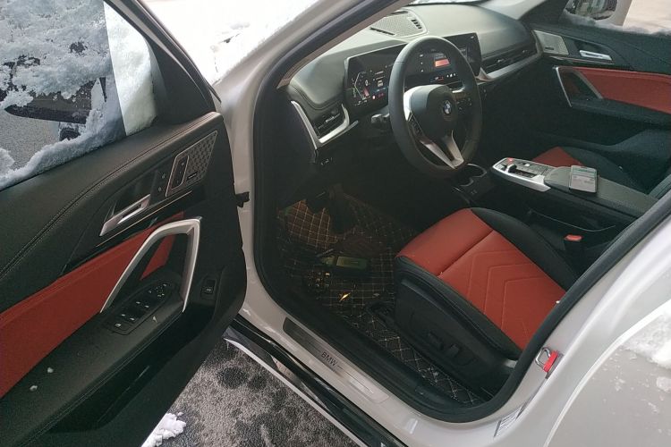 宝马X1 2023款 sDrive25Li X设计套装中控内饰7003