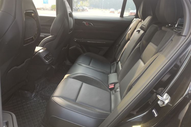 领克01 2023款 1.5TD EM-F PM中控内饰21