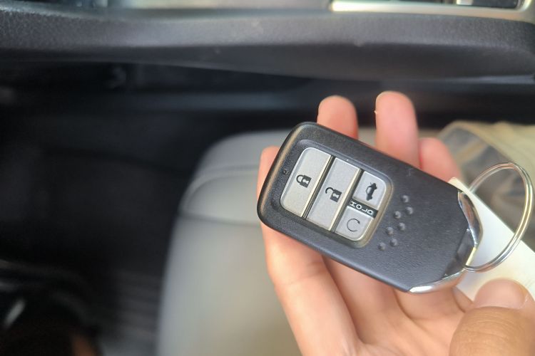 本田 思域 2016款 220TURBO CVT豪华版中控内饰11