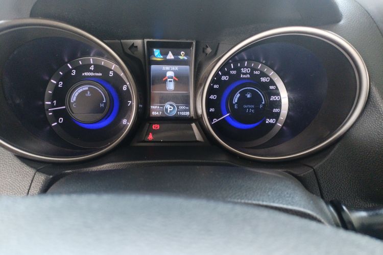 长安CS75 2016款 1.8T 自动精英型 国V中控内饰15