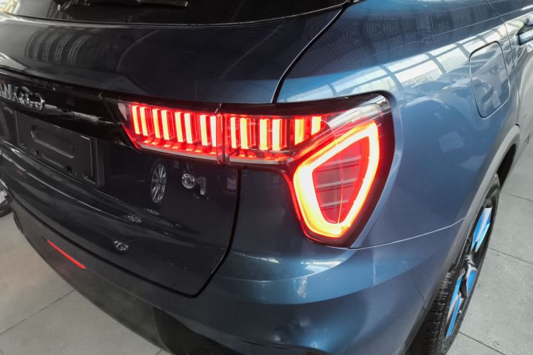 领克01 2021款 2.0TD 两驱耀Pro车身外观6006