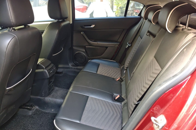 观致3 2014款 两厢 1.6T 自动致悦增强型中控内饰21