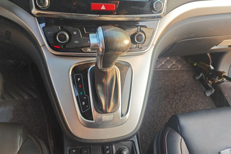 哈弗H6 2015款 运动版 1.5T 自动两驱豪华型中控内饰18