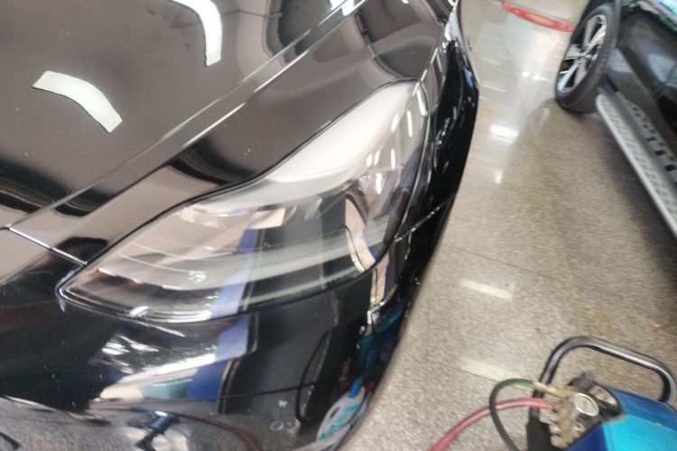 特斯拉 Model Y 2021款 标准续航后驱版局部细节36