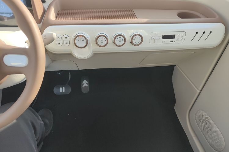 奔腾小马 2026款 222km 萌趣马 Plus中控内饰16