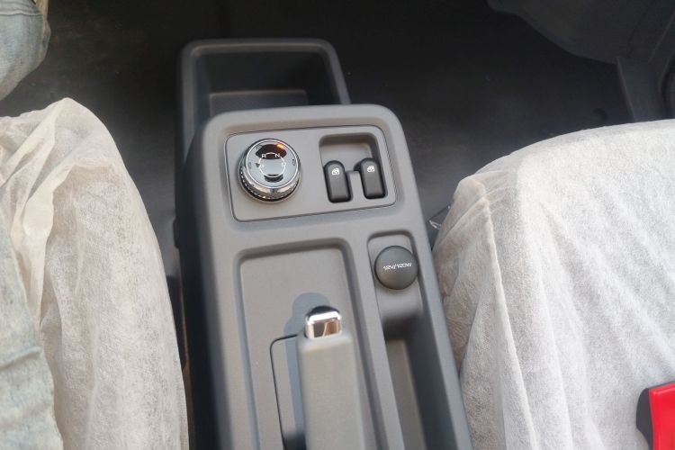 五菱汽车 五菱扬光 2024款 300KM 舒适型客车版 75kW局部细节18