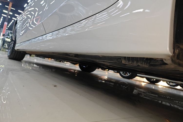 宝马3系 2023款 325Li M运动套装局部细节9002