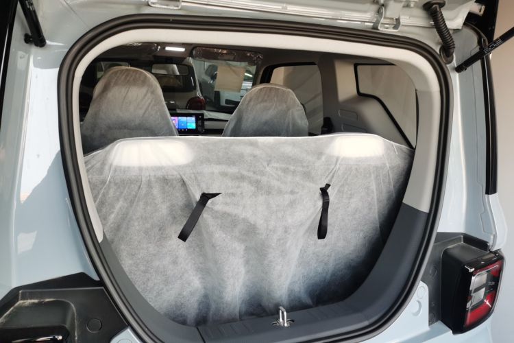 吉利银河 2025款 210km 熊猫卡丁机舱底盘23