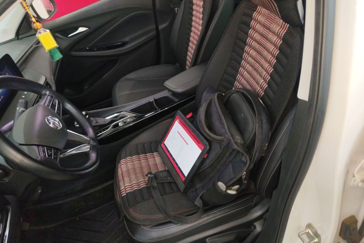 别克 威朗 2023款 Pro 乐享版中控内饰19