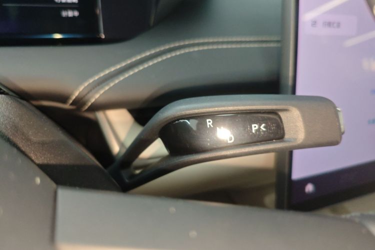 小米汽车 小米SU7 2024款 四驱超长续航高阶智驾Max版局部细节18