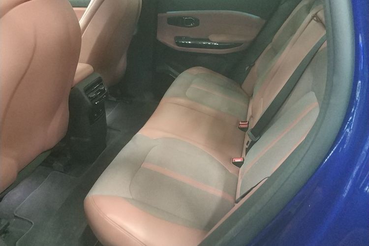 蔚来EC6 2020款 440KM 签名版中控内饰21