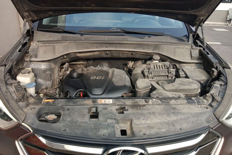 现代 胜达 2013款 2.4L 自动两驱智能型局部细节24