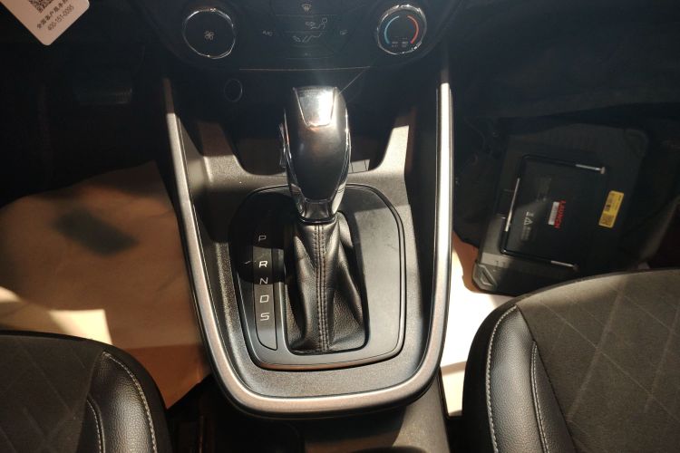 福特 福睿斯 2019款 1.5L 自动悦享型中控内饰18