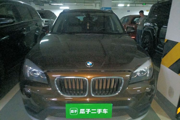 宝马X1 2015款 sDrive18i 时尚晋级版车身外观2