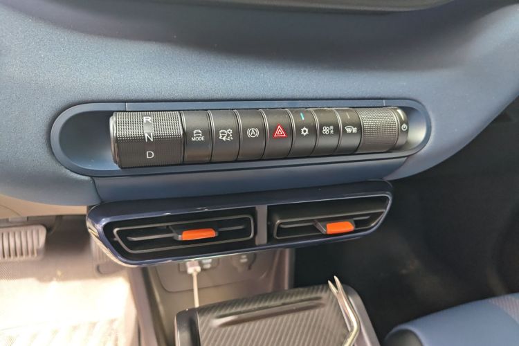 比亚迪 海鸥 2025款 305km 活力版中控内饰18