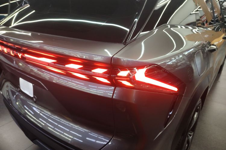 吉利银河 银河L7 2025款 EM-i 115km 探索版车身外观6006