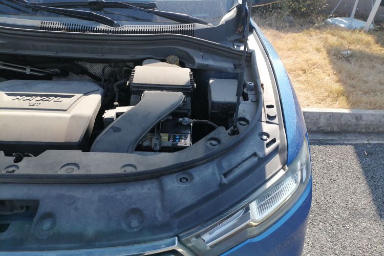 哈弗H2s 2017款 蓝标 1.5T 双离合豪华型机舱底盘26