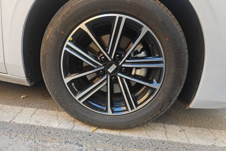 吉利银河 银河A7 2025款 EM-i 70km 豪享版车身外观6007