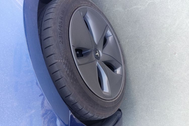 特斯拉 Model 3 2020款 改款 长续航后轮驱动版车身外观6007